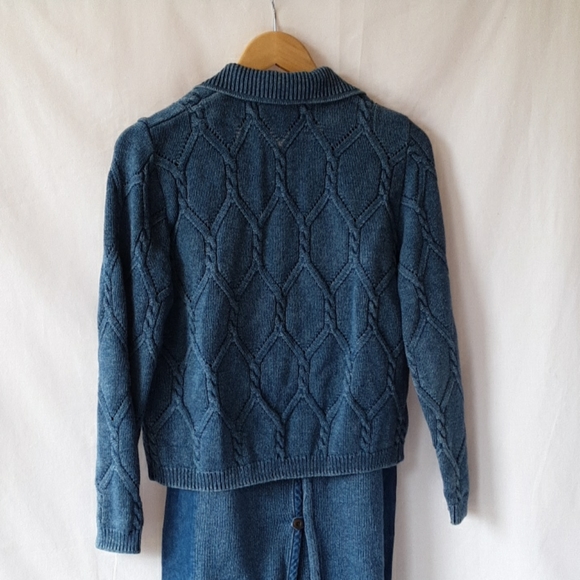 Blue Willi's Skirt & Sweater - Picture 3 of 8